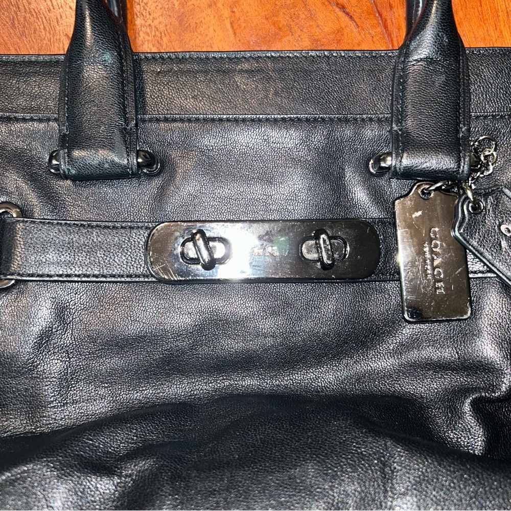 Coach Black Soft Leather Swagger Bag Shoulder Purse - Picture 5 of 16